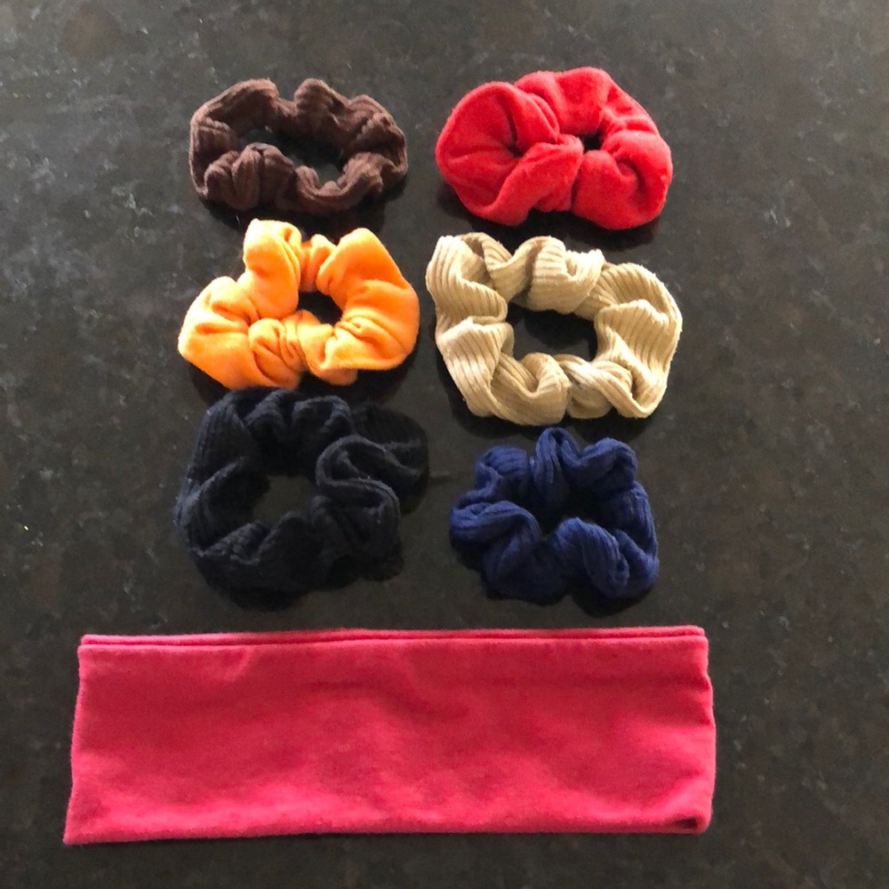 Hair scrunches